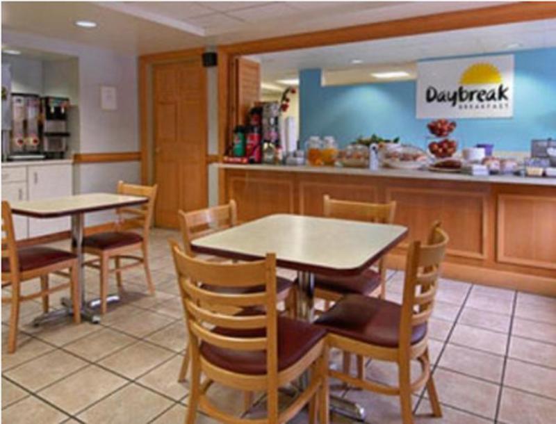Days Inn By Wyndham Wilmington Brandywine Talleyville Екстер'єр фото